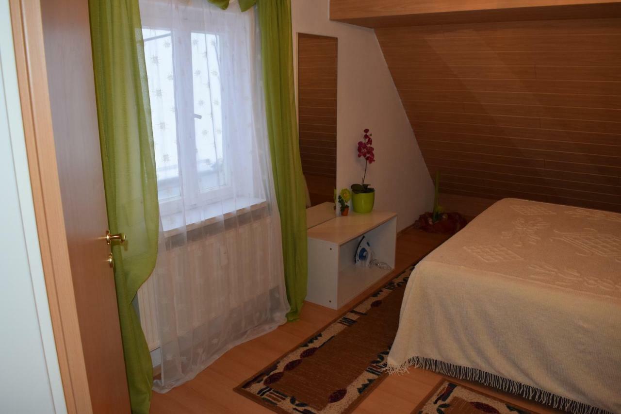 Outlet Fewo Metzingen Μέτσινγκεν Εξωτερικό φωτογραφία